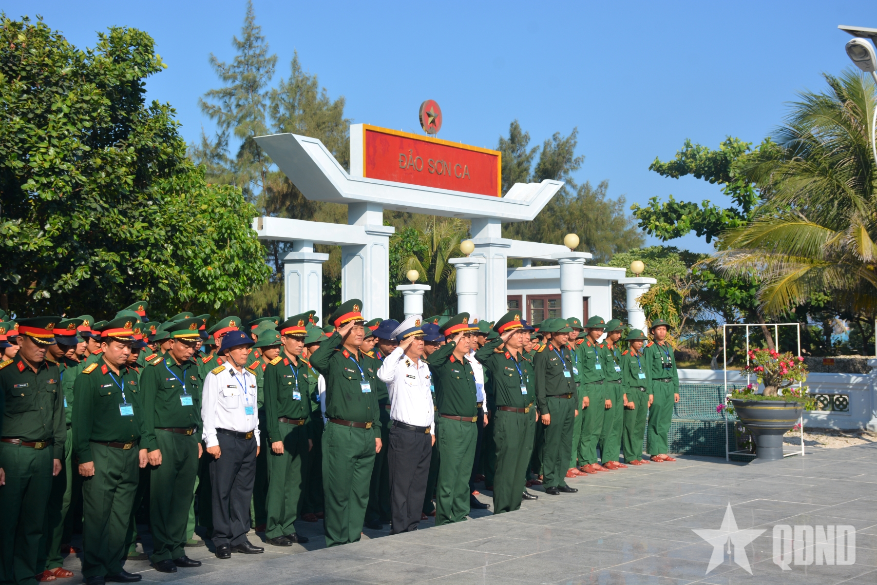 Đoàn công tác số 4 hoàn thành tốt đẹp chuyến thăm, làm việc tại Đặc khu Trường Sa và Nhà giàn DK1